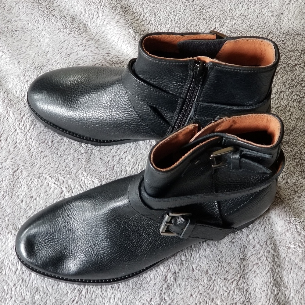 29 Porter Rd Bootie